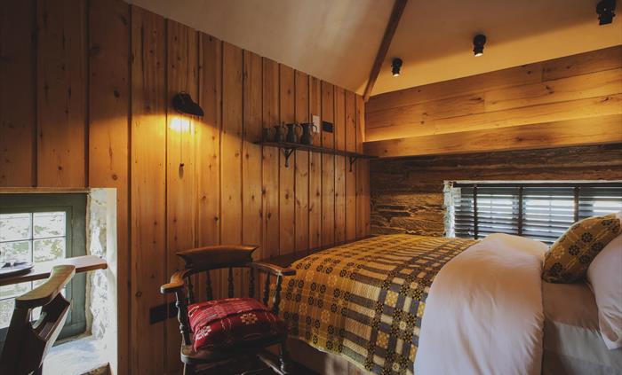 Cabin bedroom